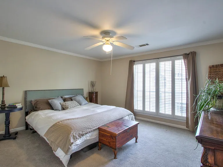 2065 Stokes Ln — Photo 15