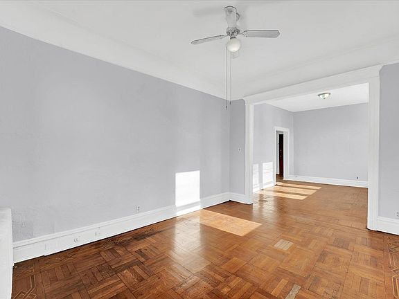 2nd image of 2988 Kennedy Blvd #3