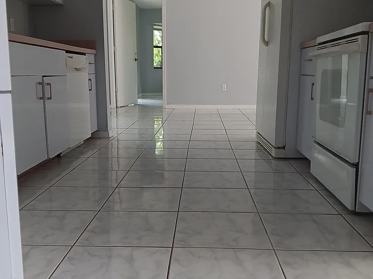 1474 Dewitt St — Photo 6