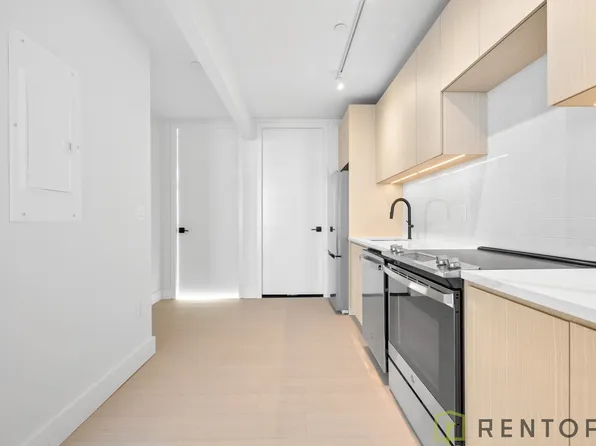 1634 Flatbush Avenue image 3 of 21