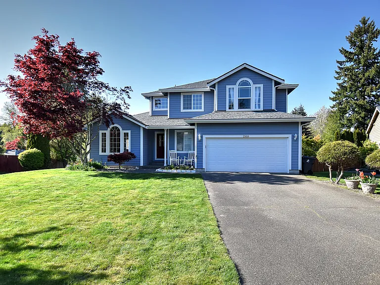 2918 Lohman Ct SE — Photo 1