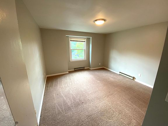 4th image of 315 Wood St #3