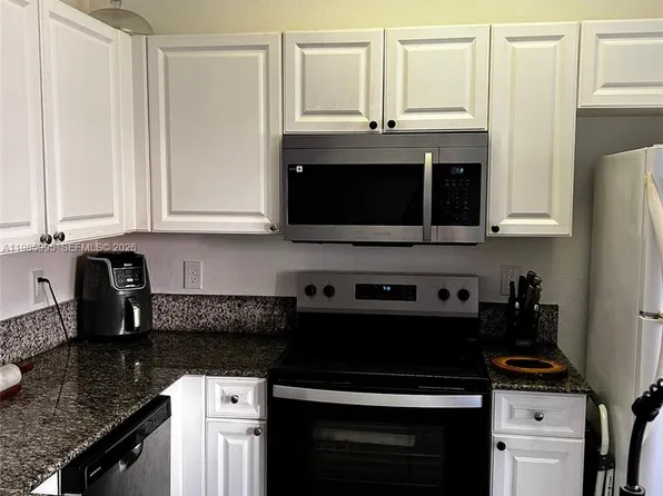 10775 NW 83rd Ter #228, Doral, FL 33178