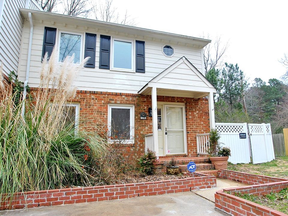 1st image of 912 Wildwood Square Ct