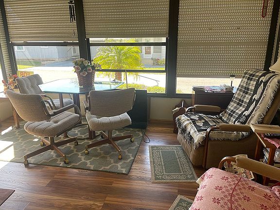3rd image of 1731 Bloom Dr