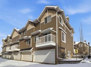 3075 Trelle Cres NW #36, Edmonton, AB T6R3V5