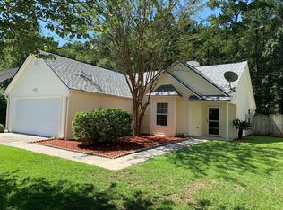 206 Apache Dr, Summerville, SC 29483