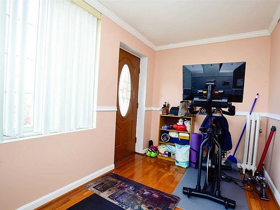 5th image of 10735 125th St