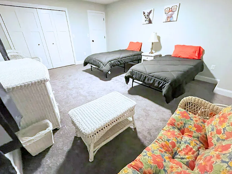 17A Page Rd — Photo 3