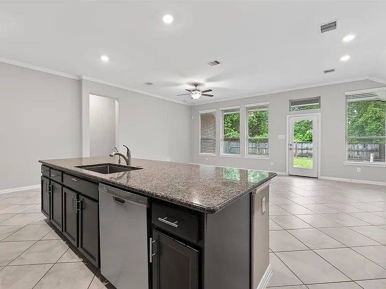 134 S Bearkat Ct — Photo 9