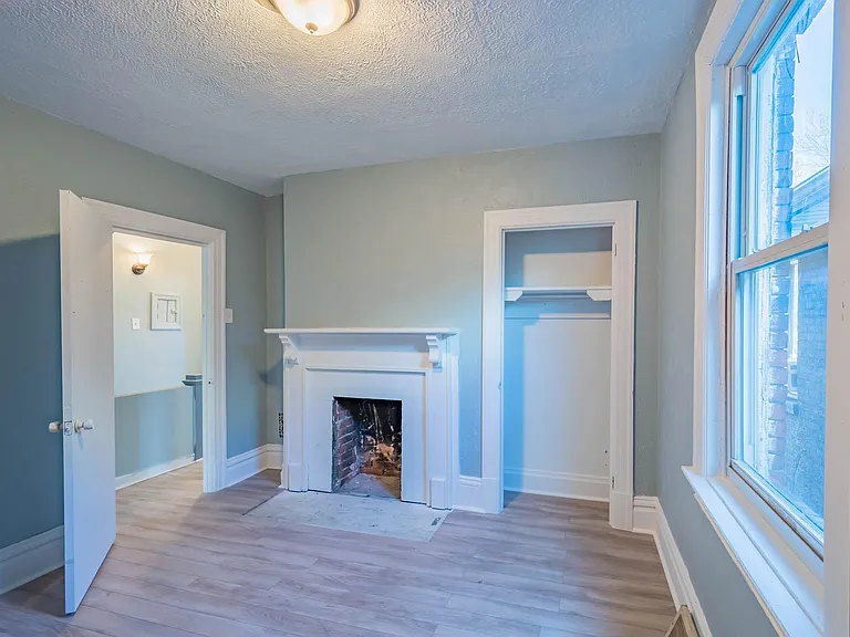 435 N Graham St — Photo 17