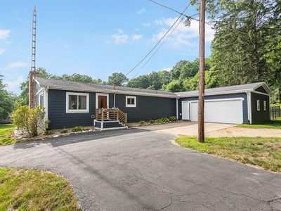 3387 E Snow Rd, Berrien Springs, MI, 49103