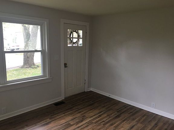 2nd image of 313 17th St