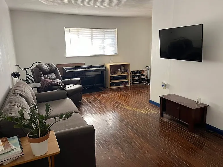 7103 Guadalupe St — Photo 8