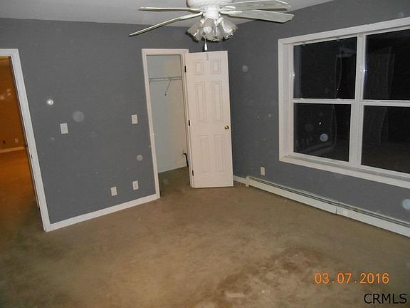 2nd image of 6 Crow St