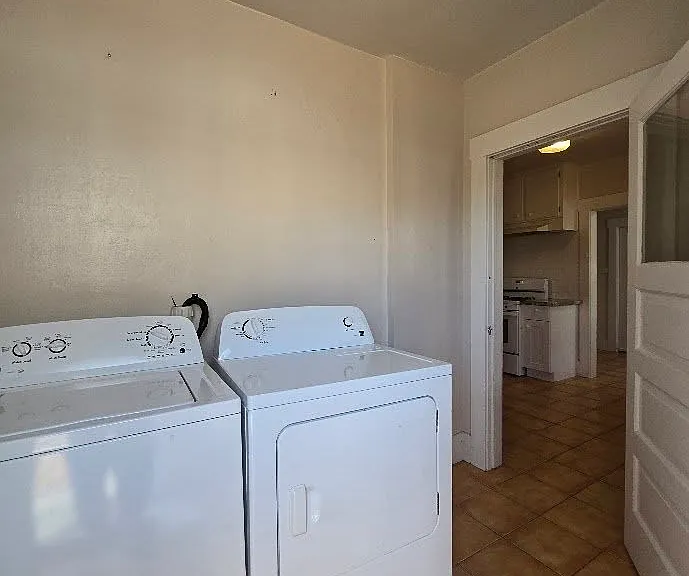 912 E Terrace Ave — Photo 35