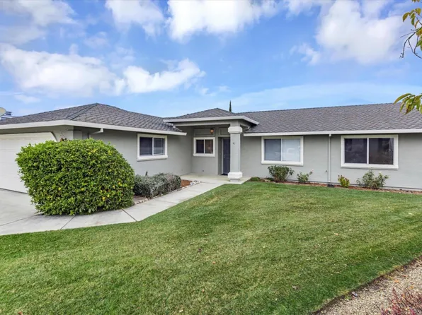 1421 El Cerro Dr, Hollister, CA 95023