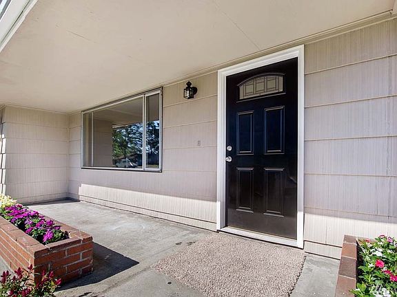 5th image of 10605 Rowland Ave SW