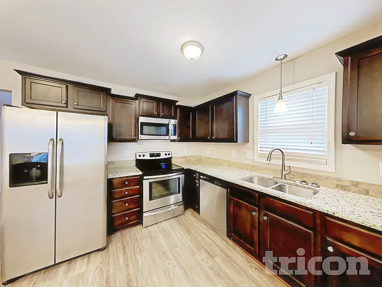 139 Parkers Pointe Dr — Photo 6