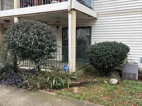 1208 Bush River Rd APT A1, Columbia, SC 29210