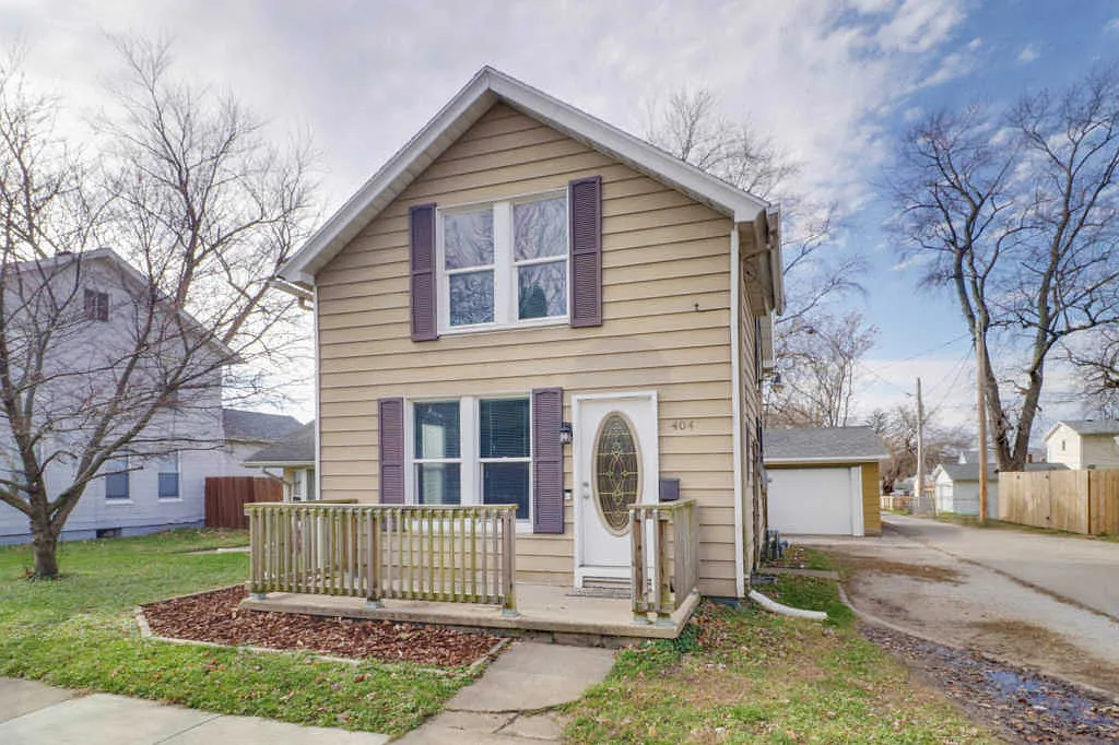 404 N Robinson St photo 1
