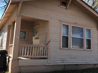 119 SE 14th St, Topeka, KS 66612