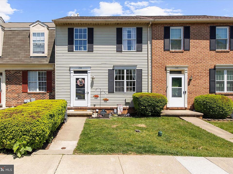 1st image of 458 Logan Dr