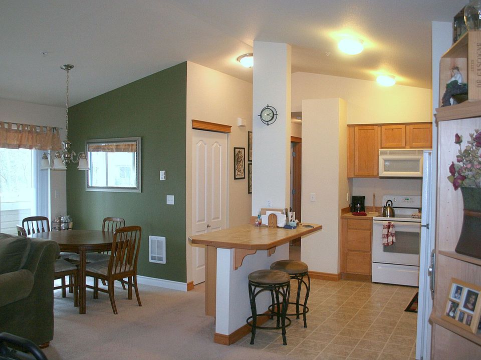 Dining Rm + Kitchen