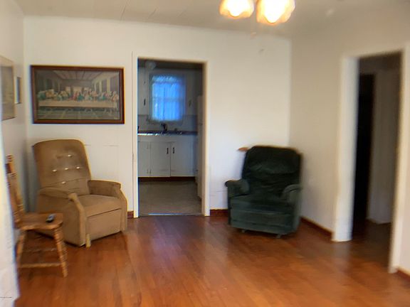 4th image of 1528 Duson Ave