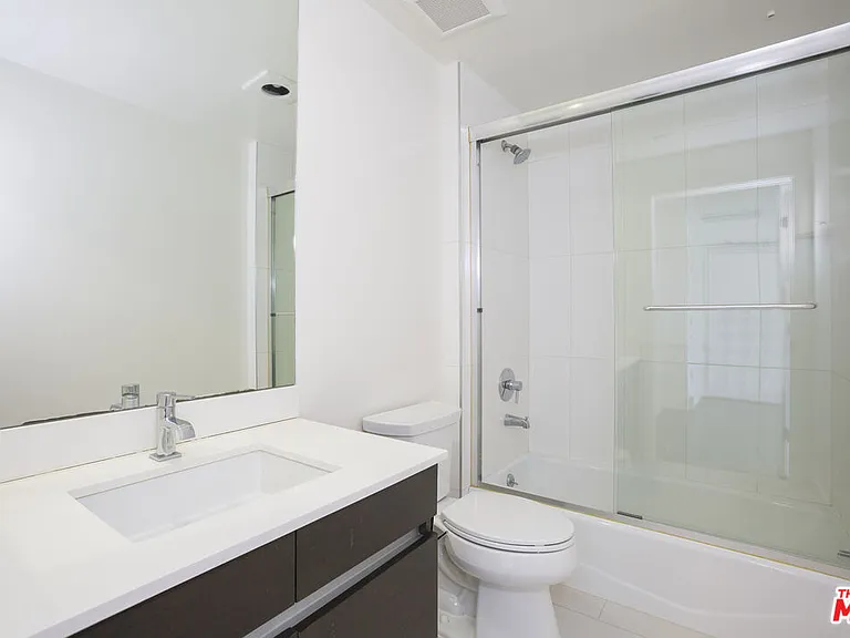 7857 W Manchester Ave #110 — Photo 23