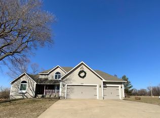 8246 SW 46th St, Topeka, KS 66610