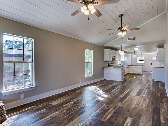 3rd image of 2523 Avenue A