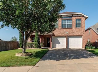8616 Cherry Bark Ln, Fort Worth, TX 76140