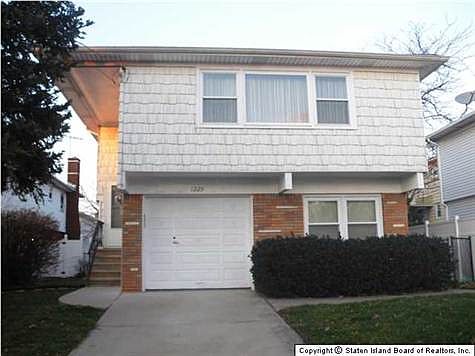 1st image of 1229 Rockland Ave