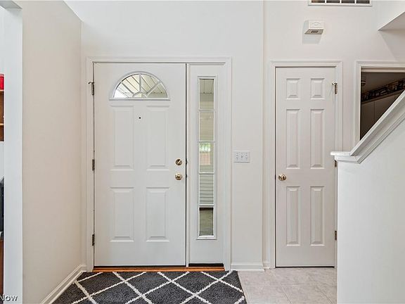 2nd image of 681 Elmwood Poin