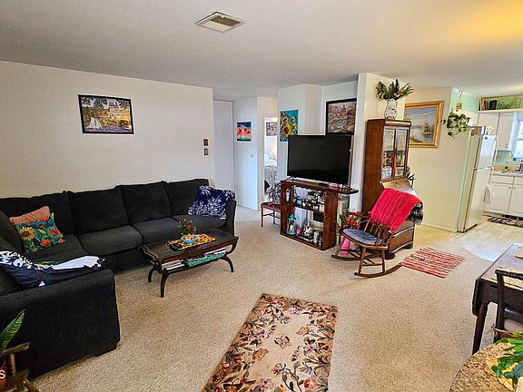 4th image of 20E Buckingham Drive