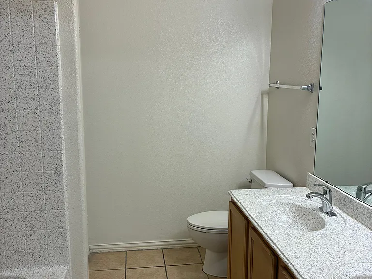 515 Creekside Dr — Photo 22
