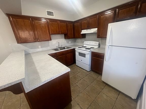 3rd image of 1620 W Kuhn St #3