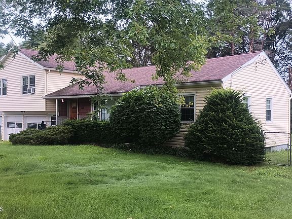 4th image of 103 Waterman Avenue