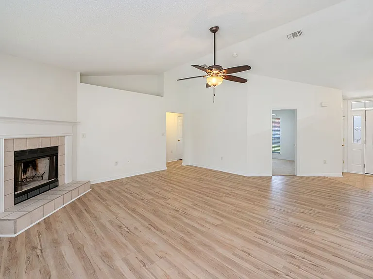 9750 Parker Lake Cir — Photo 8