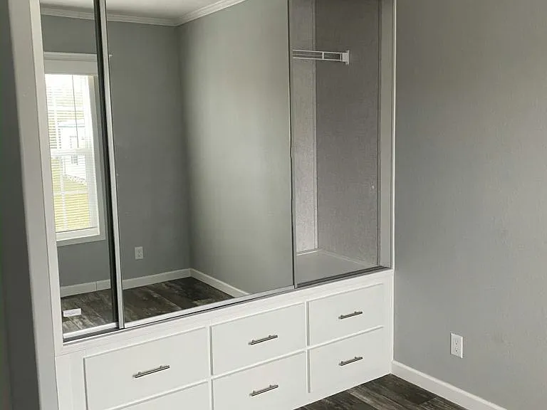454 King Edward Ave #42 — Photo 9