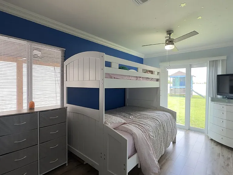 11106 Sacco Dr — Photo 16