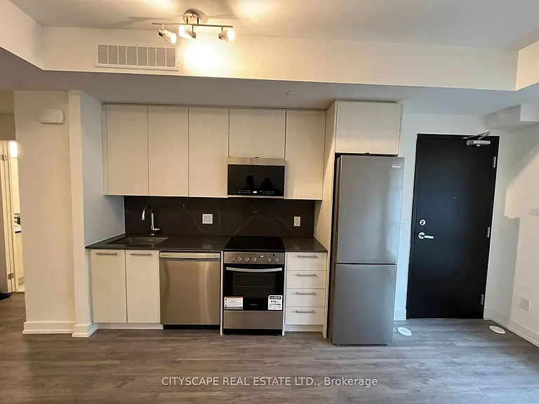 861 Sheppard Ave W #9 — Photo 13