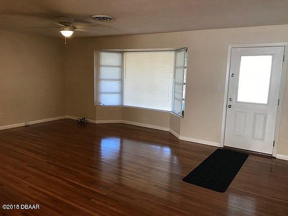 5th image of 49 Oakview Cir