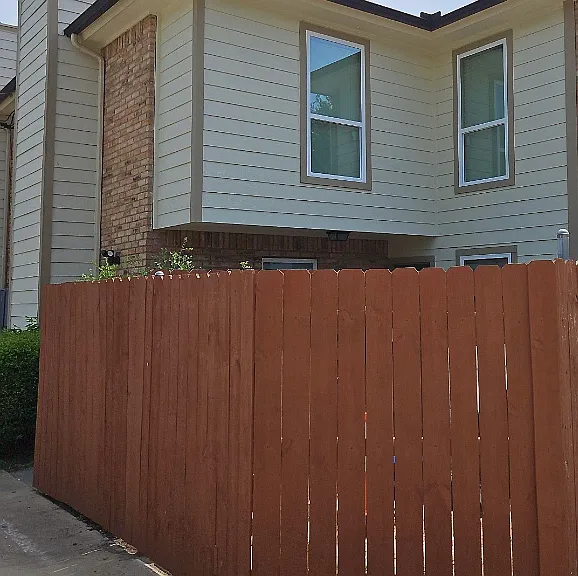 5500 Lewis Ct — Photo 1