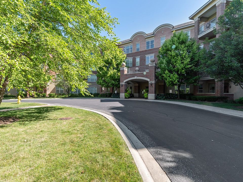 1st image of 2700 Summit Dr APT 312