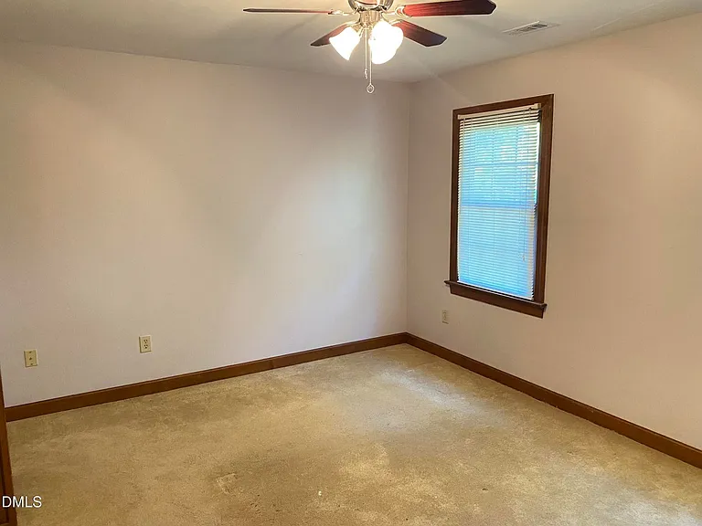 5 Trump Ct — Photo 2