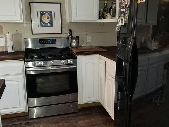 3rd image of 1235 S Road 1 E