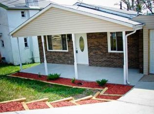 825 Crest Dr, Charleston, WV 25311