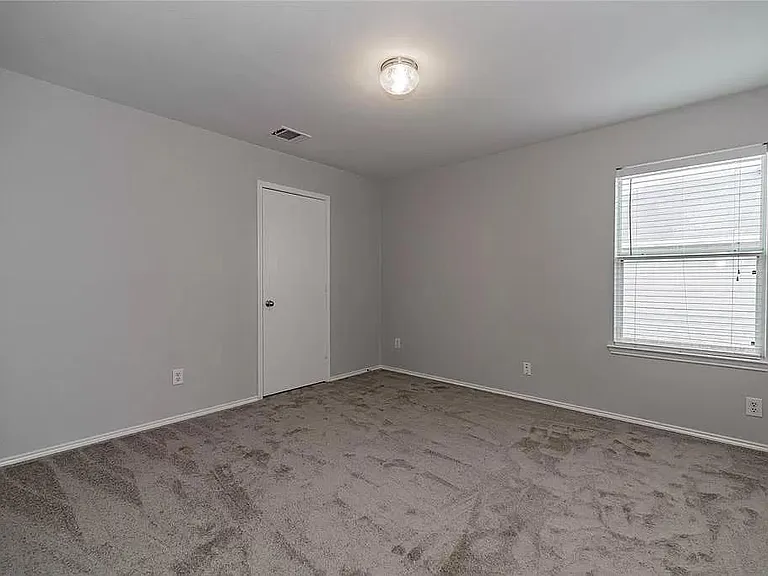 1208 Angelina Dr — Photo 11